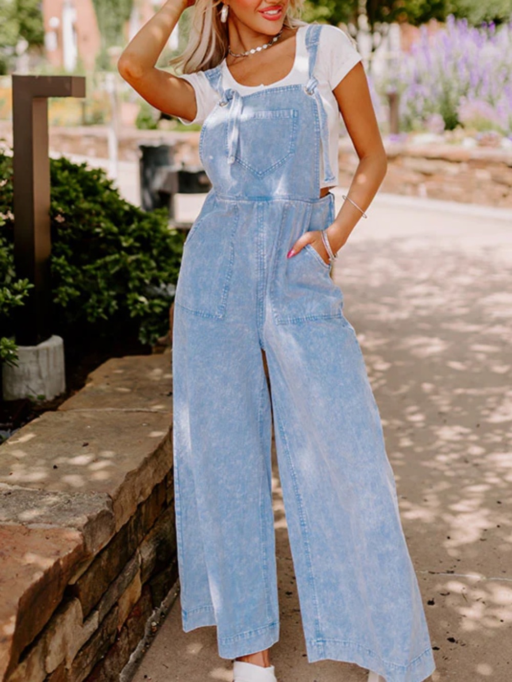 THE MEENA DENIM OVERALLS IN LIGHT WASH - Picture 4 of 5